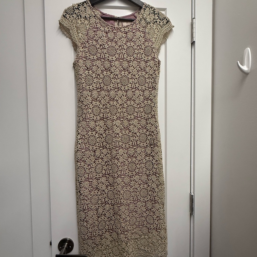 Mignon Elegant Lace Midi Dress in Cream and Purple